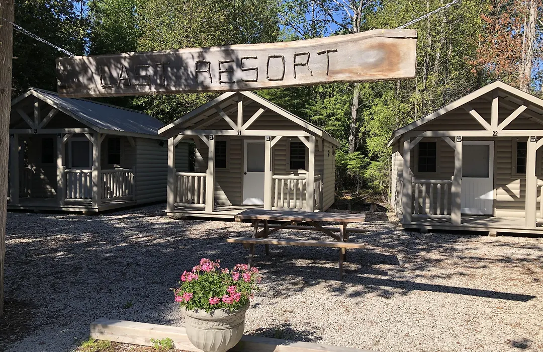 Adventure The Bruce Inn - Recently Renovated With Outdoor Hot Tub-1