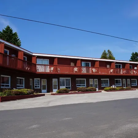 Tobermory Inn & Suites-2