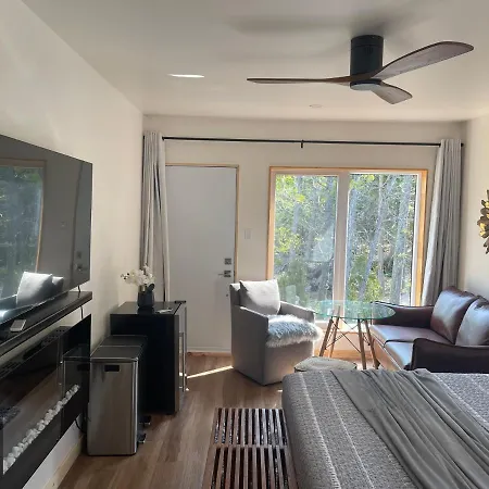 Evo Luxury Waterfront Adults Only B&B-2