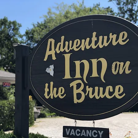 Adventure The Bruce Inn - Recently Renovated With Outdoor Hot Tub-2