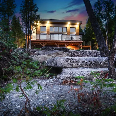 Stone Cove Waterfront Adults Only B&B-2