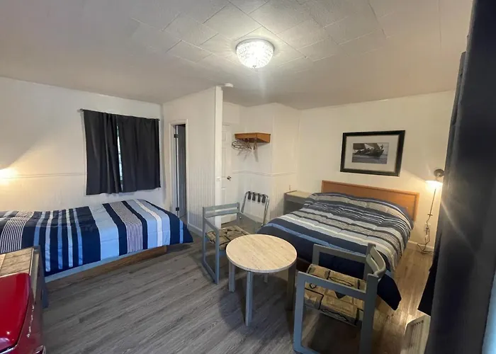 Cedar Vista Motel Tobermory